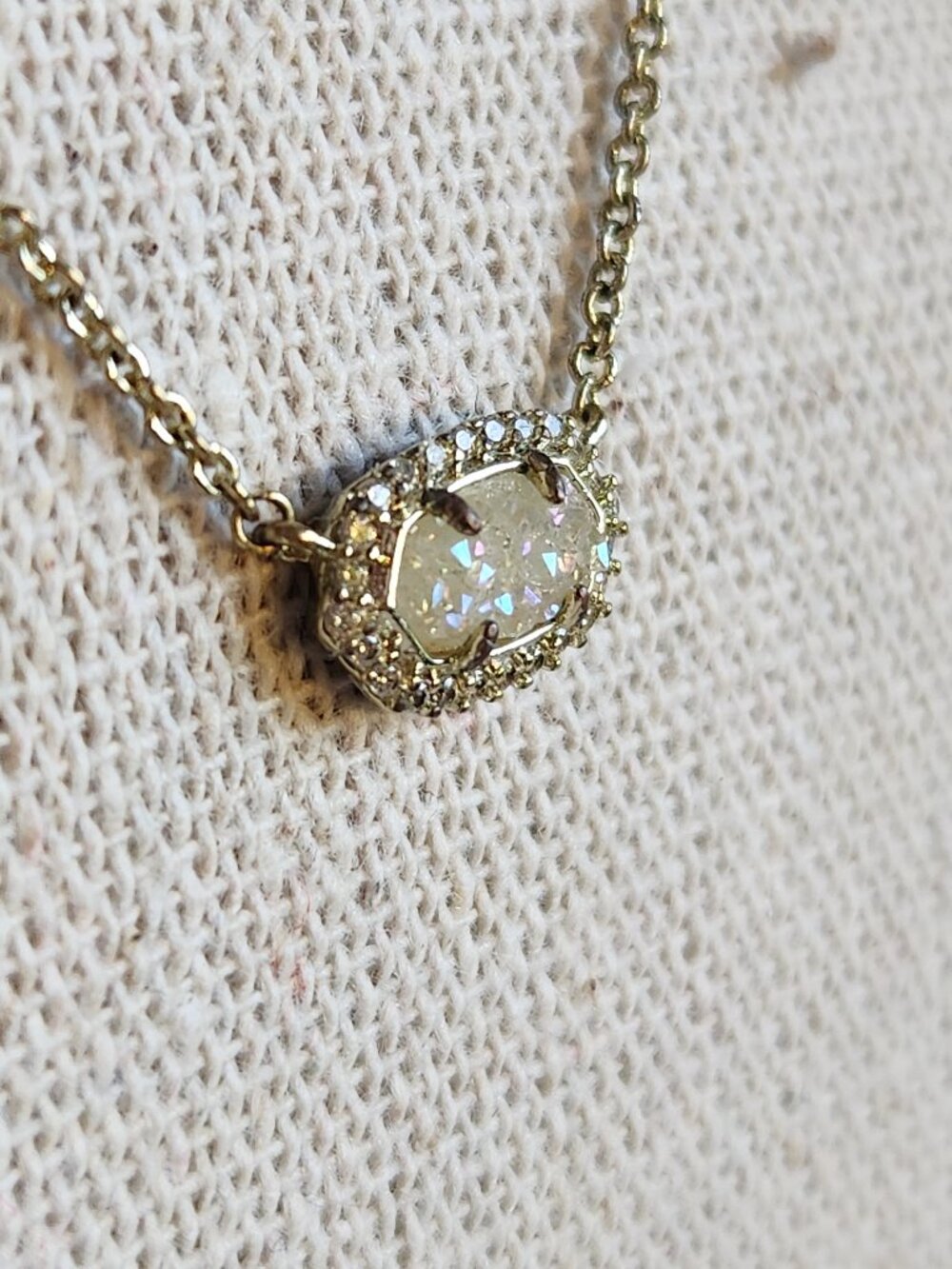 KENDRA SCOTT Chelsea goldtone necklace iridescent drusy w/crystals around bezel